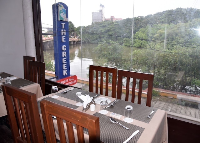 ホテル クリーク