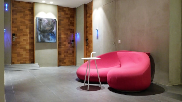 101 アドリアノウ ラグジュアリー アーバン ステイ