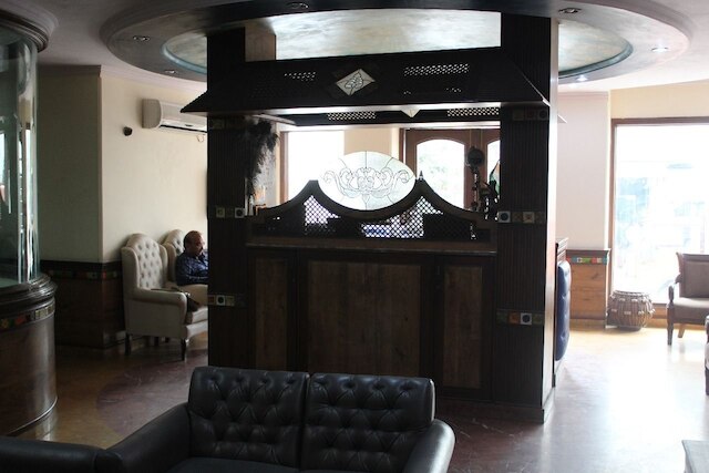 ホテル アイボリー パレス