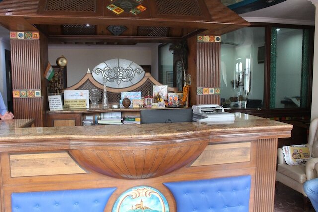 ホテル アイボリー パレス