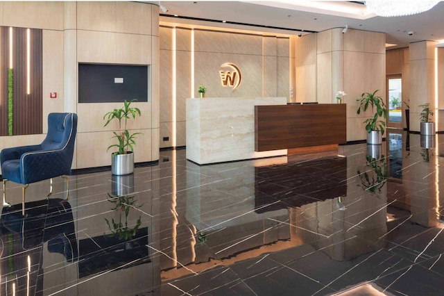 ウェスコット プラザ オテル アパートメント