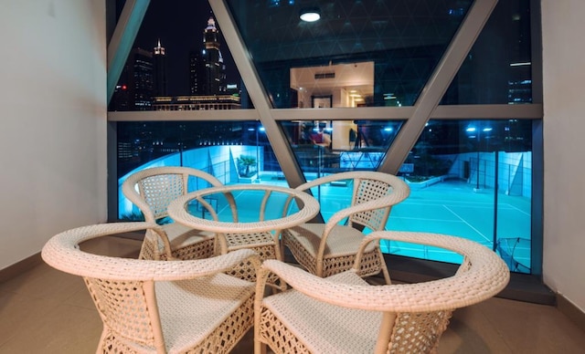 ピックス キー - パーク タワー B