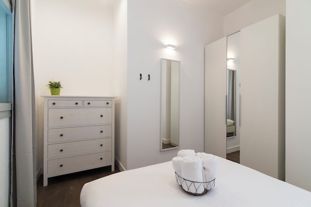 バウハウス ブティック バイ TLV2 レント