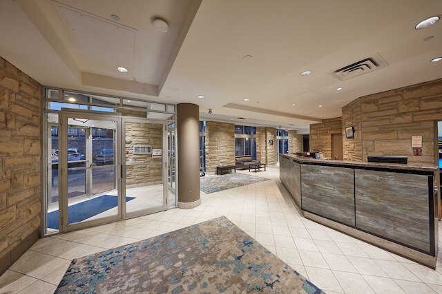 ザ フォールズ ホテル ＆ イン