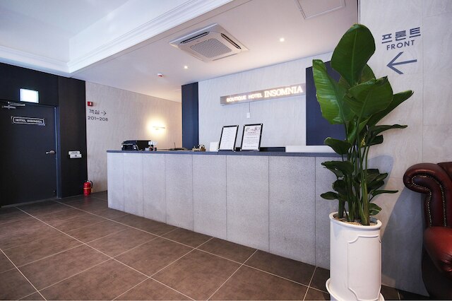 ホテル インソムニア