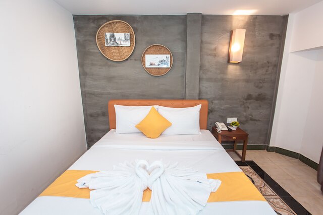 グランド エレベーション ホテル