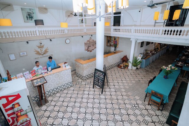 グランド エレベーション ホテル