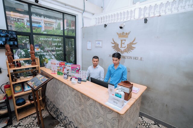 グランド エレベーション ホテル