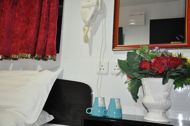 スイス ホステル (瑞士旅館)