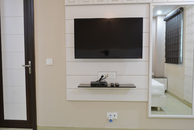 ホテル タラ パレス ダリヤガンジ