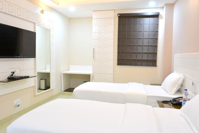 ホテル タラ パレス ダリヤガンジ