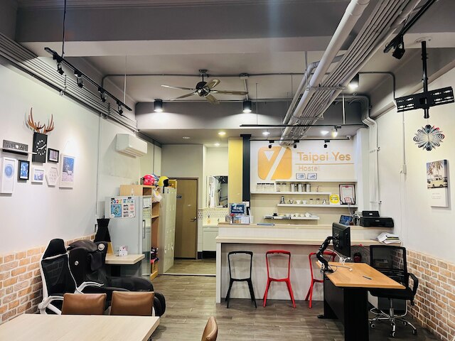 台北イエス ホステル (台北yes背包客民宿)