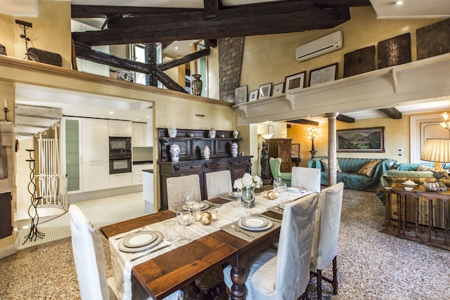 アティック パノラミック ビュー R&R