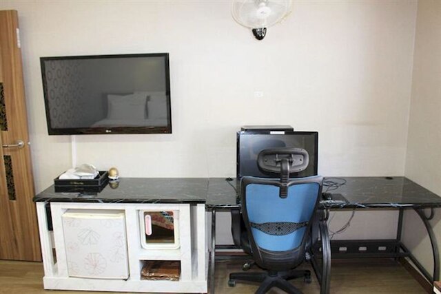 ブレックファスト アット ティファニーズ モーテル