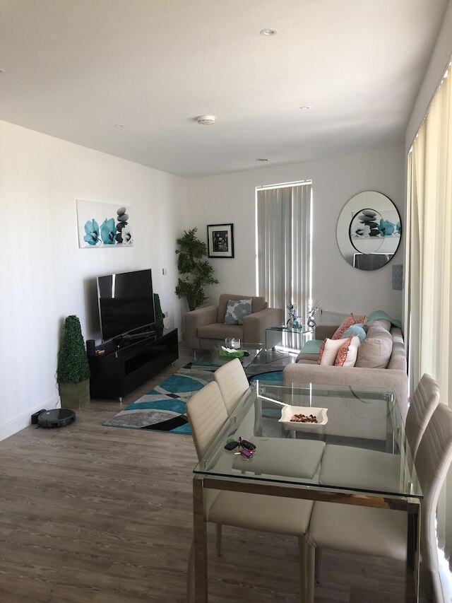 ウェンブリー 2 ベッドルーム アパートメント