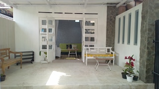 アブリサム シャリーア ファミリー ホームステイ