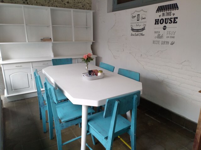 アブリサム シャリーア ファミリー ホームステイ