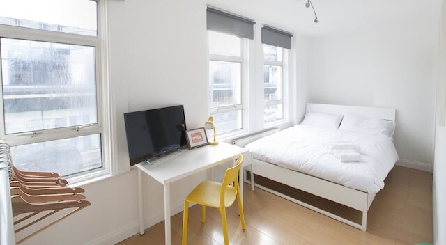 ウィンブルドン サウス バイ アロー ハウジング