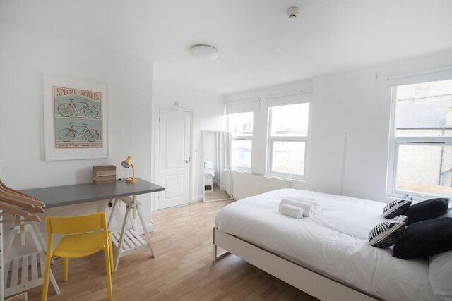 ウィンブルドン サウス バイ アロー ハウジング