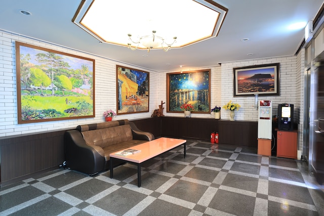 ツインズ ホテル