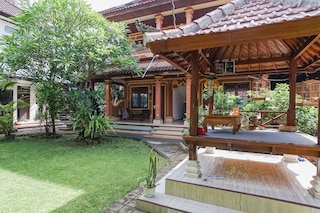 インドプュルジョイ ハウス - コマラ インダー コテージズ -  ホステル