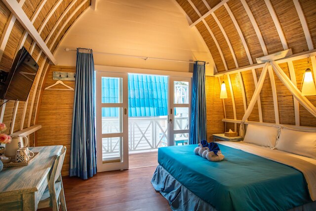 サントリーニ ビーチ リゾート