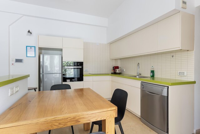 ディズ 3 バイ TLV2 レント