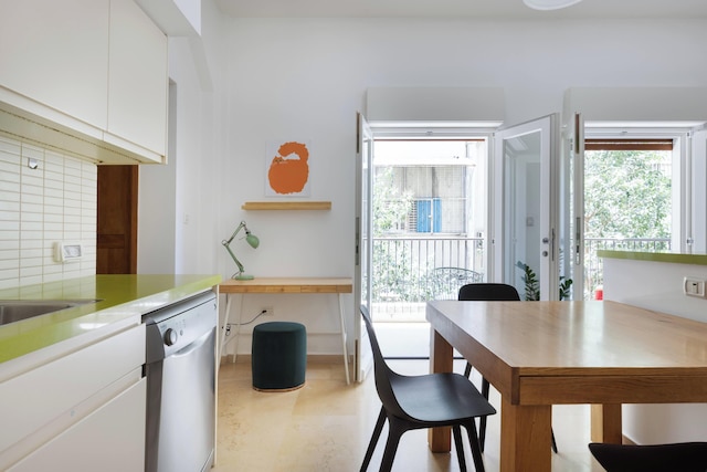 ディズ 3 バイ TLV2 レント