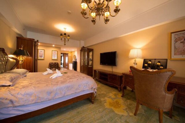 成都 龍湖 ビーチ ホテル (成都龙湖海滩酒店)