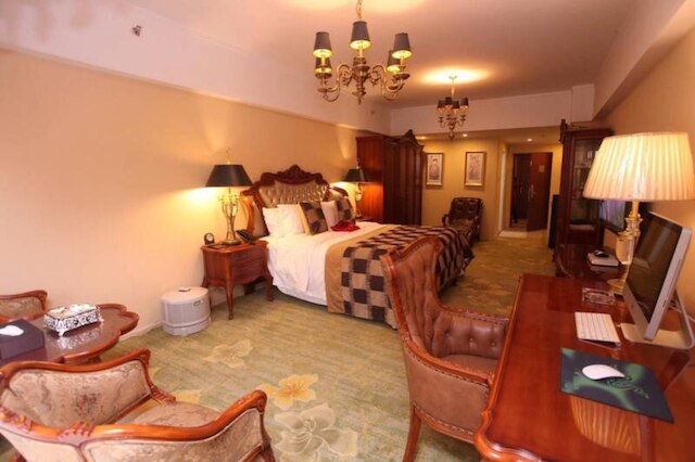 成都 龍湖 ビーチ ホテル (成都龙湖海滩酒店)