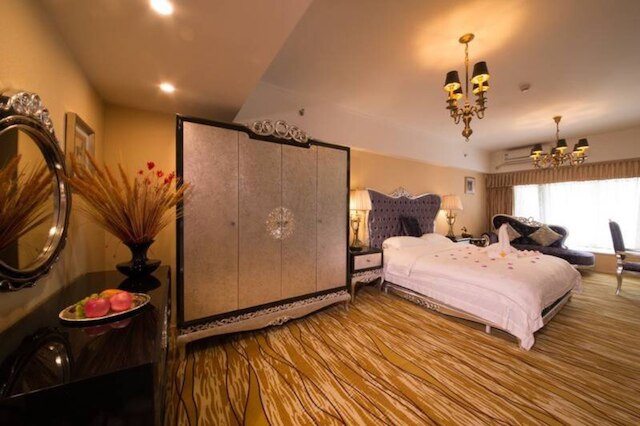 成都 龍湖 ビーチ ホテル (成都龙湖海滩酒店)