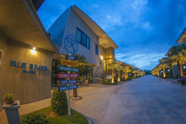 ブルー リバー リゾート