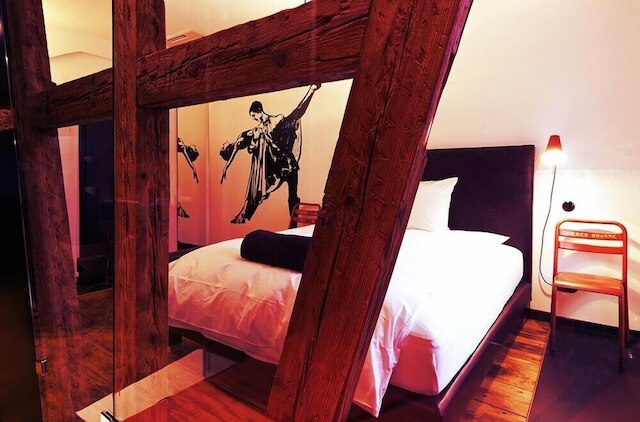 ハウス ツァウバーフレーテ