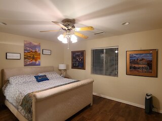 ビューティフル ホーム ウィズ レッド ロック ビュー