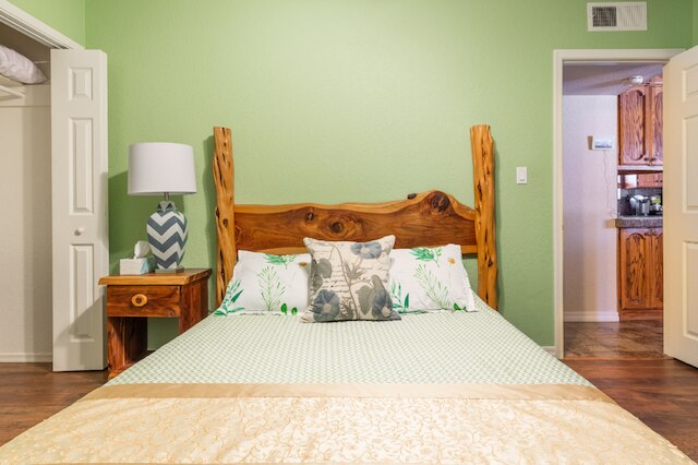 ビューティフル ホーム ウィズ レッド ロック ビュー