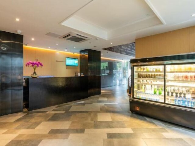 ライフ ヤジョ ホテル