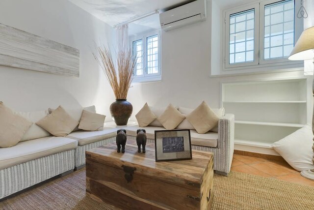 フォンターナ ディ トレヴィ ホーム