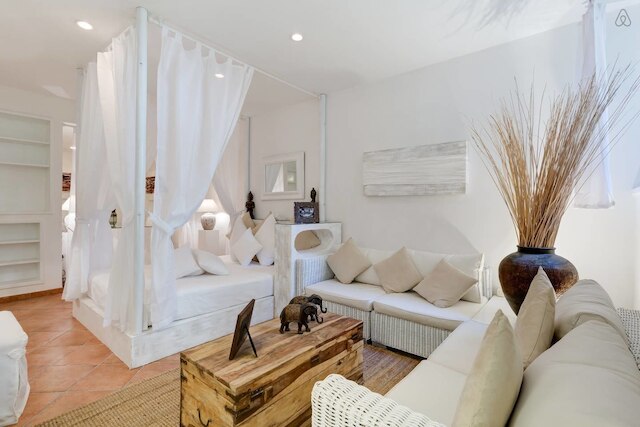 フォンターナ ディ トレヴィ ホーム