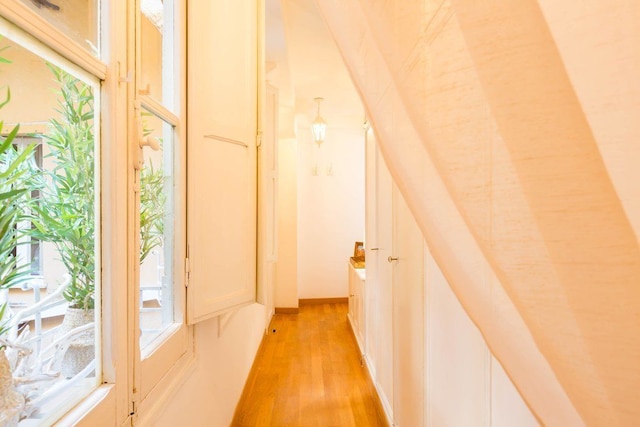 パンテオン ラグジュアリー ゴールド アパートメント