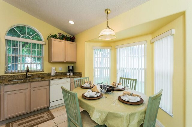 インディアン クリーク ホームズ バイ アトラス VH