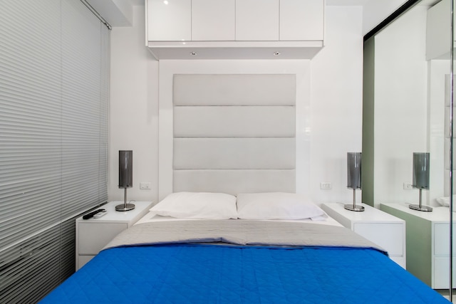 アルコーブス グリーンベルト パーク プレイス マカティ