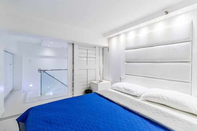 アルコーブス グリーンベルト パーク プレイス マカティ