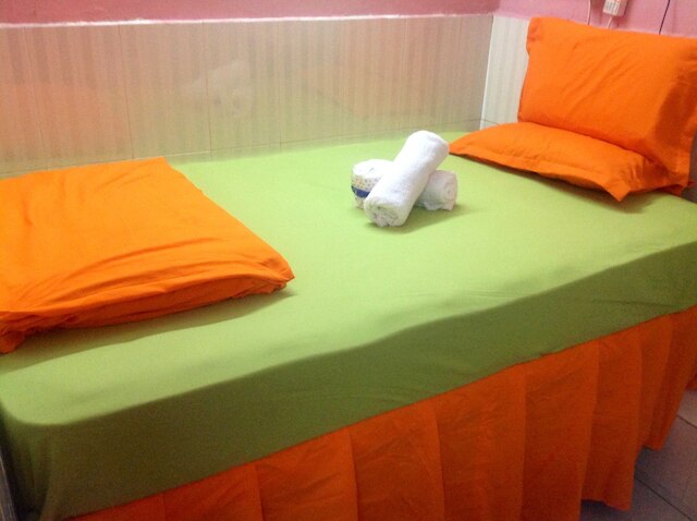 ゴールデンゲスト ハウス