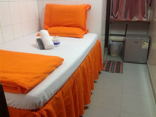 ゴールデンゲスト ハウス