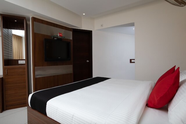 キャピタル O 16891 クラッセ ホテルズ