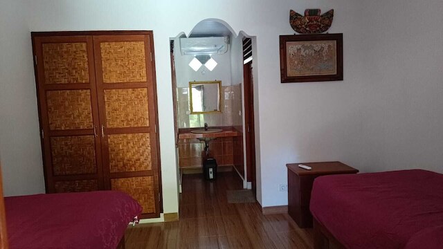 サリ ナディ ホームステイ