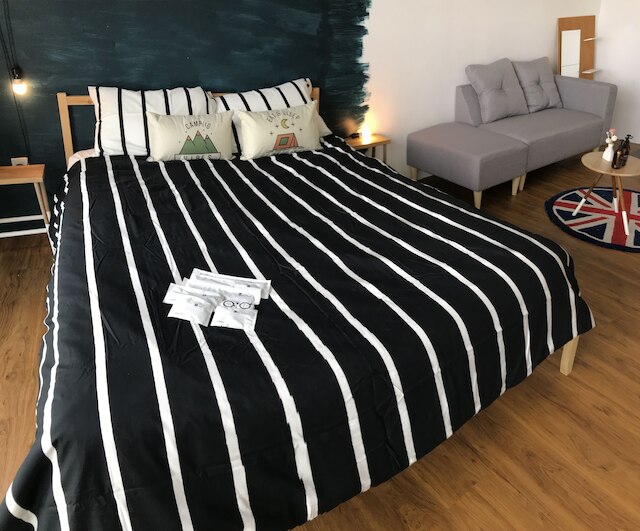 スタジオ ニア イケア & イオン テブラウ シティ