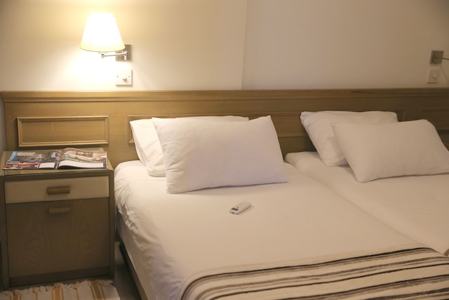 ロードス ホテル アパートメンツ