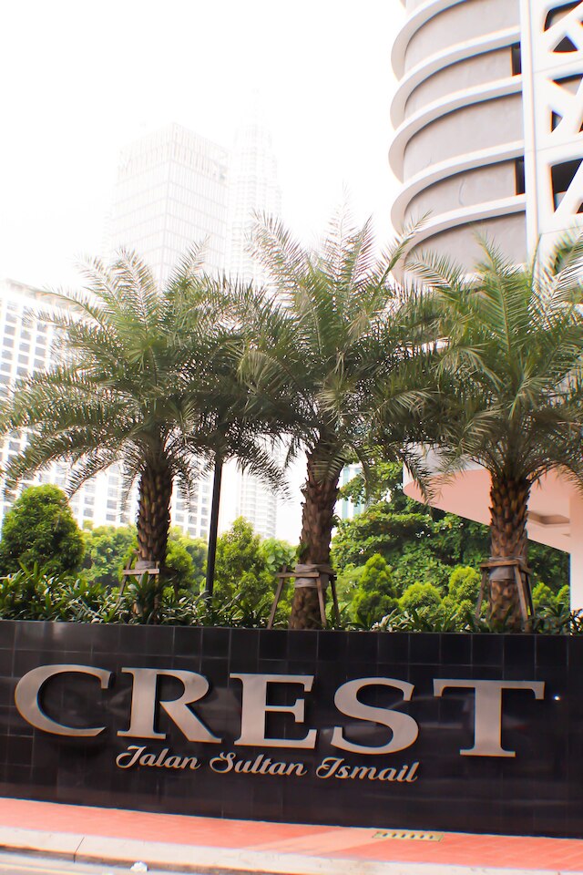 クレスト レジデンス