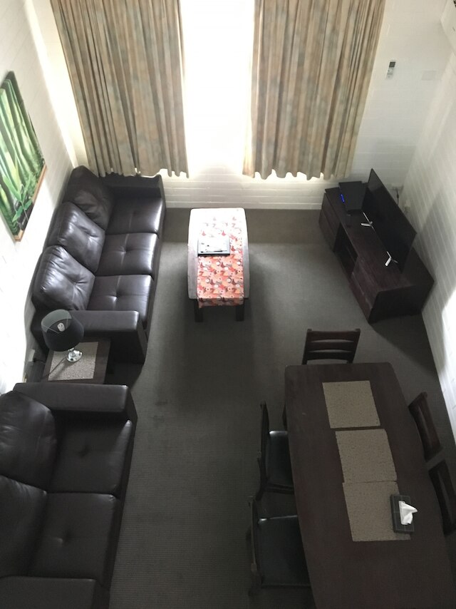 アレクサンダー モーター イン & アパートメンツ